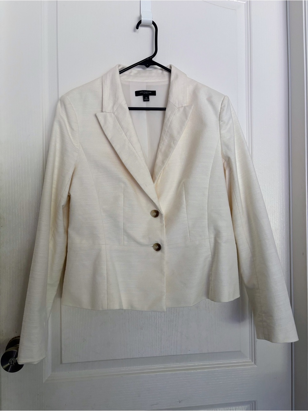 Ann Taylor Ivory Two-Button Tailored Blazer